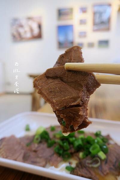 金榜拌麵 龍華店|龜山庶民美食,龍華科技大學師生最愛~百元以