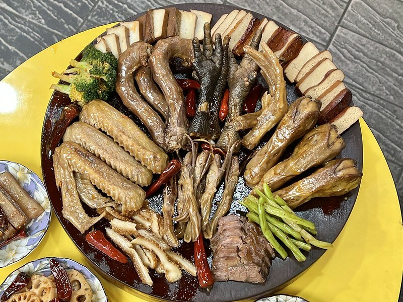 +(通化滷味)巴蜀現撈董記辣滷 通化店~香辣入味逛夜市必買滷 +(通化滷味)巴蜀現撈董記辣滷 通化店~香辣入味逛夜市必買滷