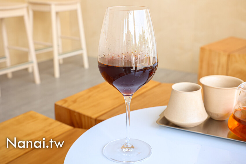 員林又有新店！連喝好幾天，招牌必點老闆隨便沖、藝伎美式只要100元，圓林園旁的老鷹咖啡