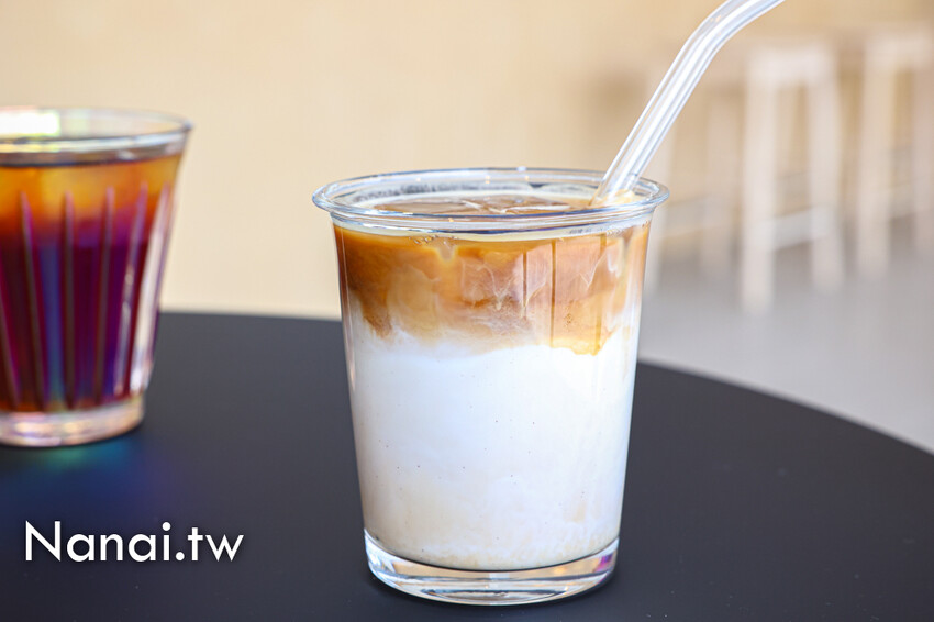 員林又有新店！連喝好幾天，招牌必點老闆隨便沖、藝伎美式只要100元，圓林園旁的老鷹咖啡