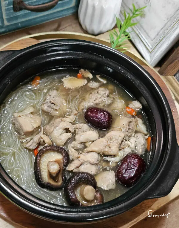 【團購優惠】三聲買 輕鬆上菜餐桌料理 一口蒜味米香腸 辣個雞 【團購優惠】三聲買 輕鬆上菜餐桌料理 一口蒜味米香腸 辣個雞