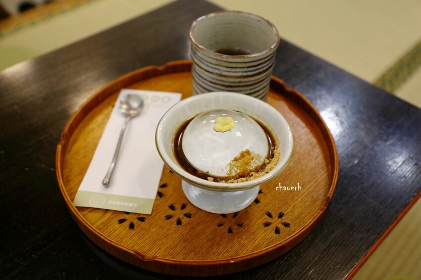 高雄-豆荳伊の菓_烤醬糰子~台塑王氏昆仲公園門市 高雄-豆荳伊の菓_烤醬糰子~台塑王氏昆仲公園門市