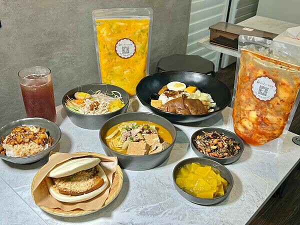 *(士林美食)JOHN的料理~台式小吃滷肉飯、白胖胖刈包、老 *(士林美食)JOHN的料理~台式小吃滷肉飯、白胖胖刈包、老