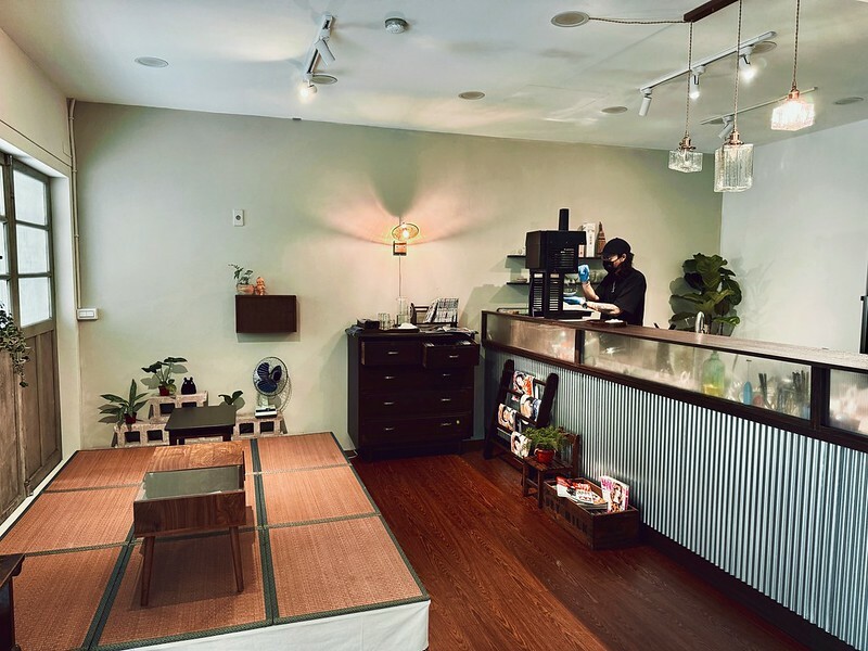 【台灣，桃園市，中壢區】秋甜kakigori ，新開幕好拍文青小店；日式刨冰、生吐司美味又好拍。（中壢冰店/中