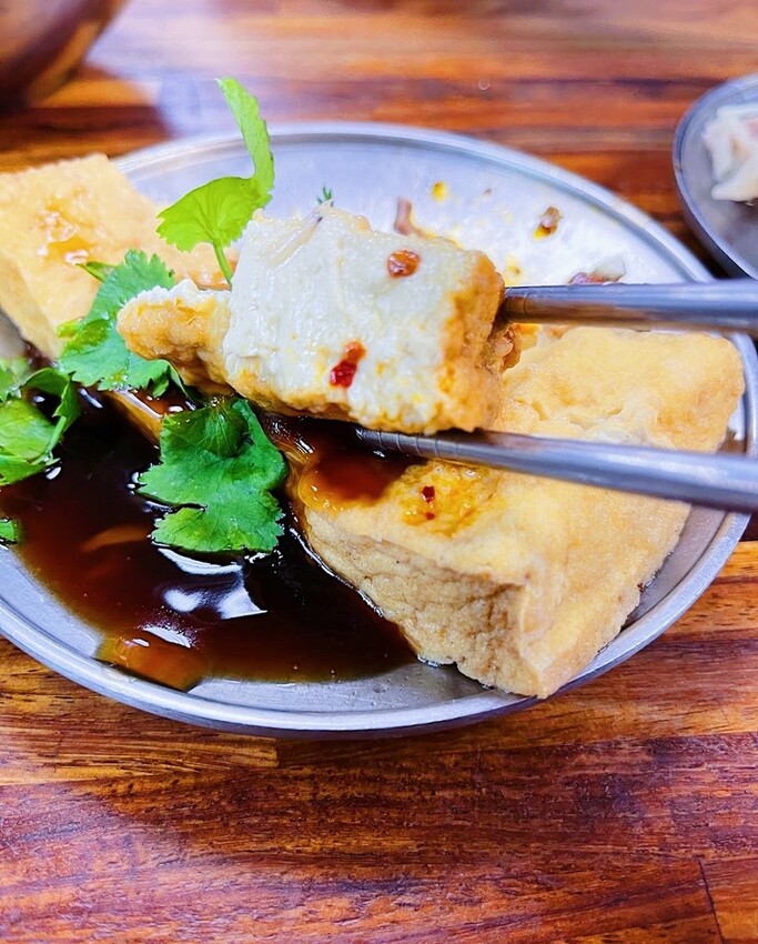 [台北小吃]士林芝山站「方媽媽小吃店」市場內的傳統乾淨又高c