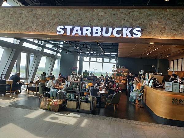 桃園國際機場第二航廈~北側觀景台5樓星巴克~南側觀景台3D彩