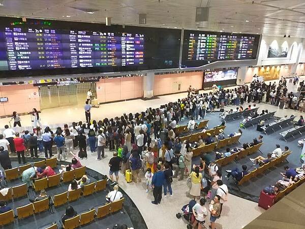 桃園國際機場第二航廈~北側觀景台5樓星巴克~南側觀景台3D彩