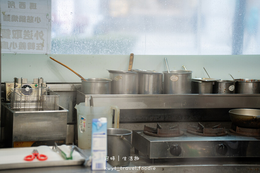 【韓義小廚】海量爆鮮蛤蜊義大利麵,沙鹿美食餐廳,主餐160元 【韓義小廚】海量爆鮮蛤蜊義大利麵,沙鹿美食餐廳,主餐160元