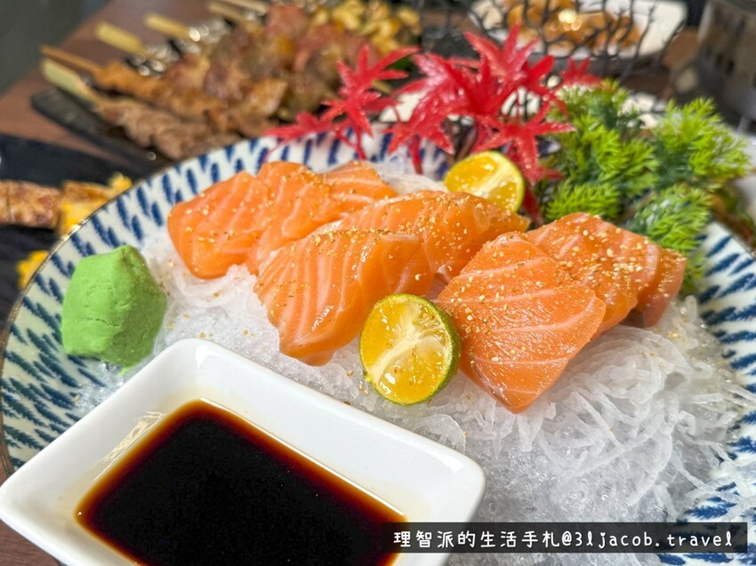 【合作邀約】台中美食開箱 串串燒烤 I 鄰近台中一中商圈鬧區的燒烤熱炒Combo - 理智派的生活手札