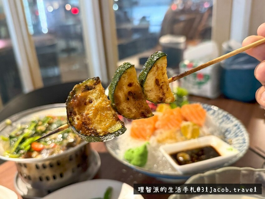 【合作邀約】台中美食開箱 串串燒烤 I 鄰近台中一中商圈鬧區的燒烤熱炒Combo - 理智派的生活手札