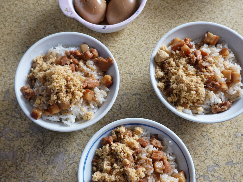 嘉義朴子—油飯、米糕店｜微笑、親切、快樂 在地人帶路無名米糕｜南通路