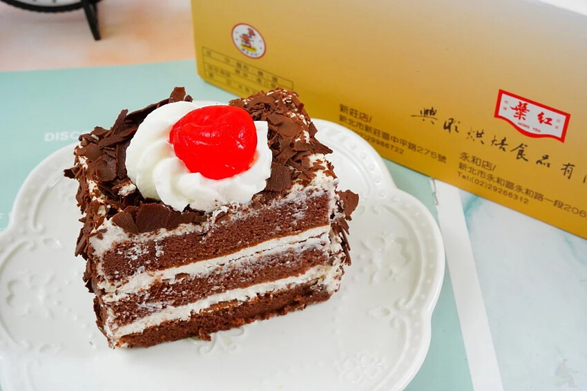 紅葉蛋糕在台中新光三越快閃店的探索，至10月30日止