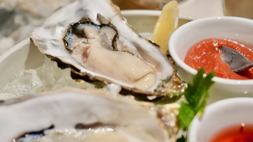 台北市信義區[台北] OXI Oyster & Wine｜信義區Live House推薦！閨密聚會超Chill餐廳首選