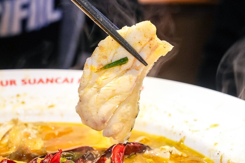 桃園中壢|咱們酸菜魚.桃園最強酸菜魚,要吃魚就吃最好的魚!壽星加碼免費再送你炸雞蛋糕!