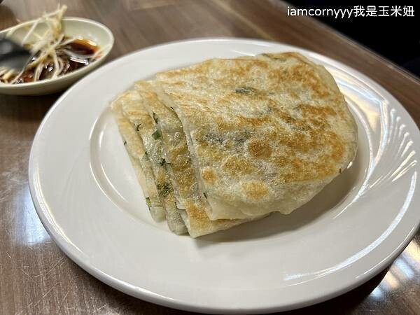 蓮記麵食館蔥油餅 .jpeg