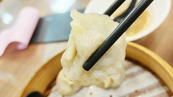 蓮記麵食館 北方麵食小吃｜小心！會爆湯汁的美味蒸餃，隱藏在板橋市政府的巷弄裡