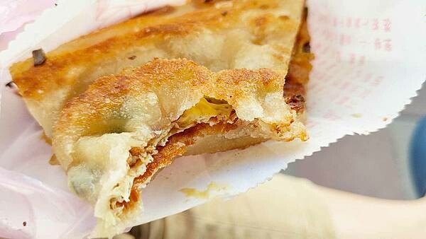 馬祖蔥油餅｜超香超酥超脆１份加蛋蔥油餅只要３５元