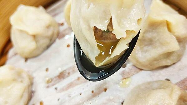 馬祖蔥油餅｜超香超酥超脆１份加蛋蔥油餅只要３５元