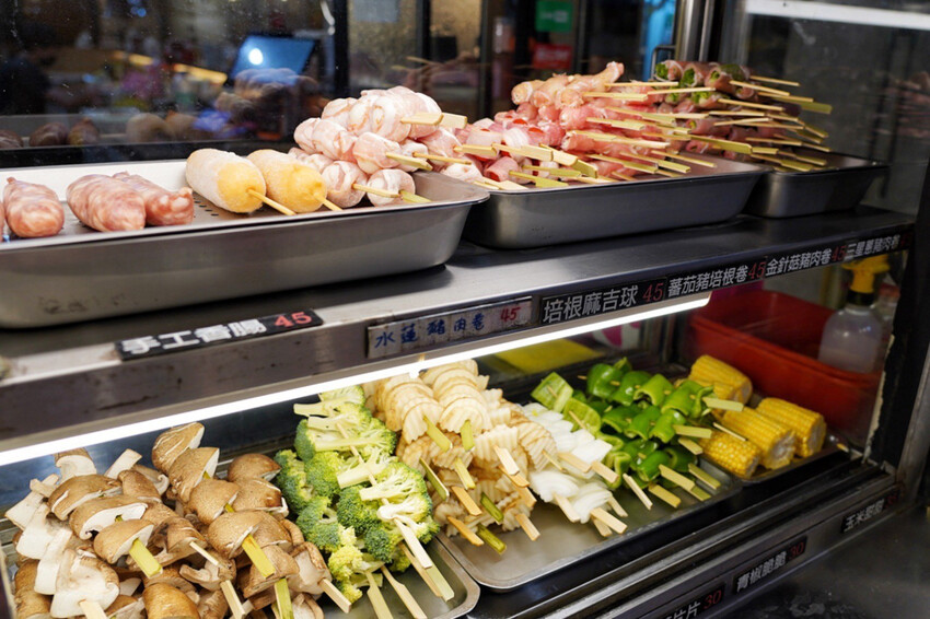 微醺串燒站｜隱藏巷弄平價居酒屋！炭火串燒25元起．基隆美食推薦 @艾瑪  吃喝玩樂札記