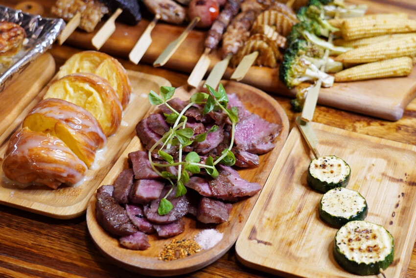 微醺串燒站｜隱藏巷弄平價居酒屋！炭火串燒25元起．基隆美食推薦 @艾瑪  吃喝玩樂札記