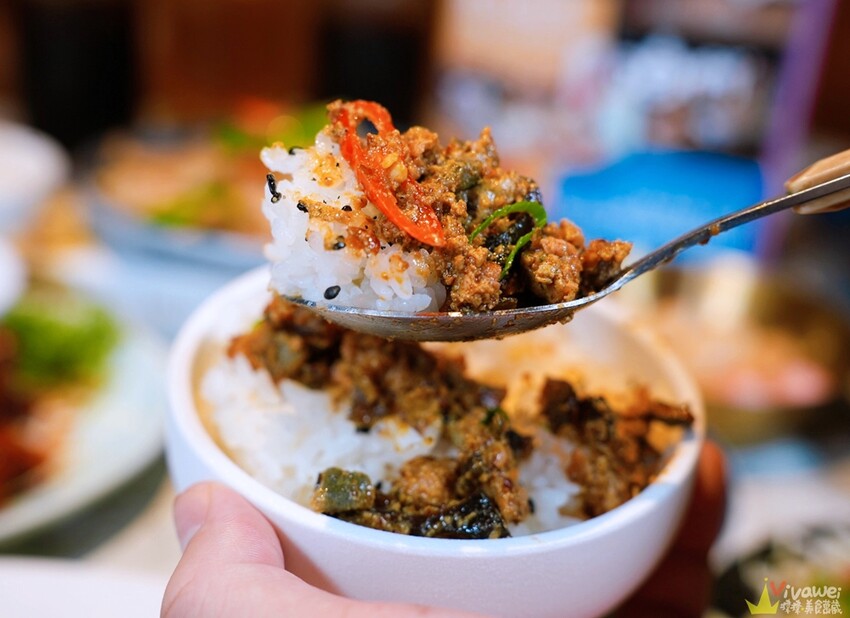 【咱們小聚食堂】懷舊復古的台式餐酒館～下飯又好吃的經典台式料理餐廳！