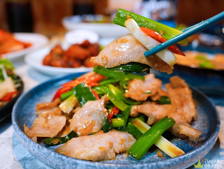 【咱們小聚食堂】懷舊復古的台式餐酒館～下飯又好吃的經典台式料理餐廳！