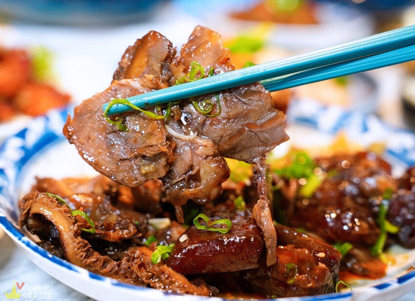 【咱們小聚食堂】懷舊復古的台式餐酒館～下飯又好吃的經典台式料理餐廳！