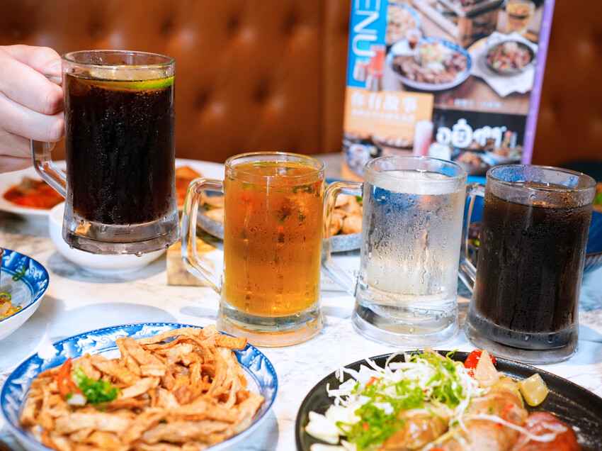 【咱們小聚食堂】懷舊復古的台式餐酒館～下飯又好吃的經典台式料理餐廳！