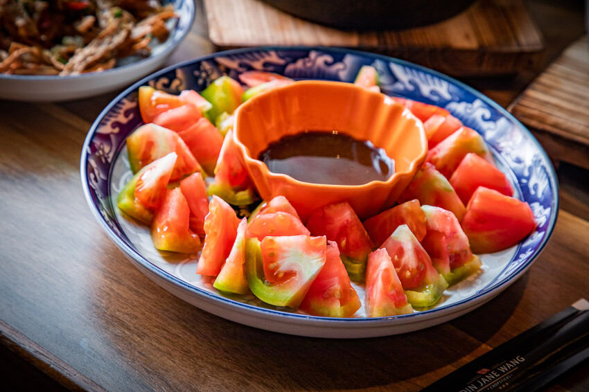 桃園市中壢區咱們小聚食堂｜時尚台式深夜食堂！台式小吃的價格，餐酒館的規格