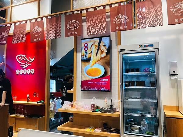 [台北小吃]萬華西門站「方媽媽小吃店」西門小吃平價新選擇/好