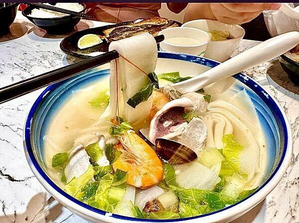 [台北小吃]萬華西門站「方媽媽小吃店」西門小吃平價新選擇/好