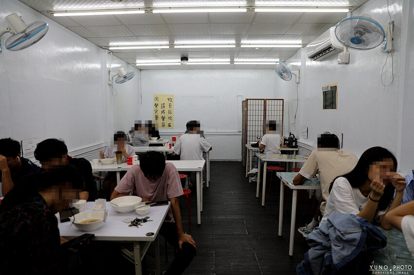 任選6樣只要百元 天天吃也不傷荷包的銅板價滷味!店內還有免費雞白湯讓你喝到飽 隱身巷弄的高CP值小吃|貳