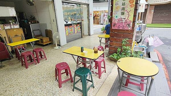 後車站六洲麵線｜台北後火車站商圈裡爆人氣的路邊攤麵線店