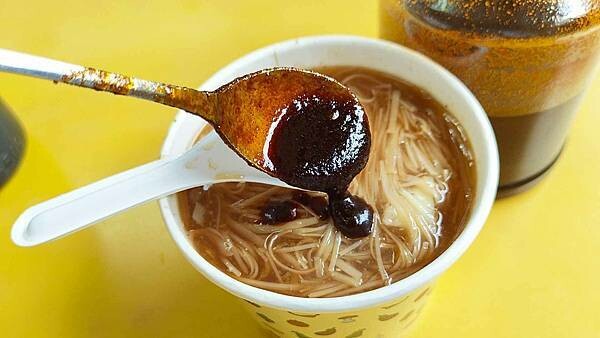 後車站六洲麵線｜台北後火車站商圈裡爆人氣的路邊攤麵線店