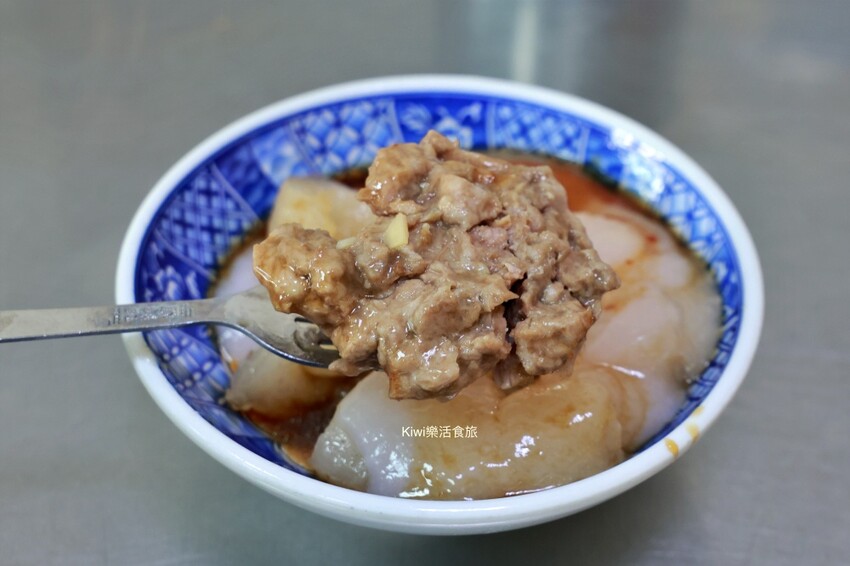 水里董家三兄弟肉圓(四弟的店)︱南投水里銅板小吃,董家肉圓老店還有免費湯喝!近二坪大觀冰店.水里蛇窯陶