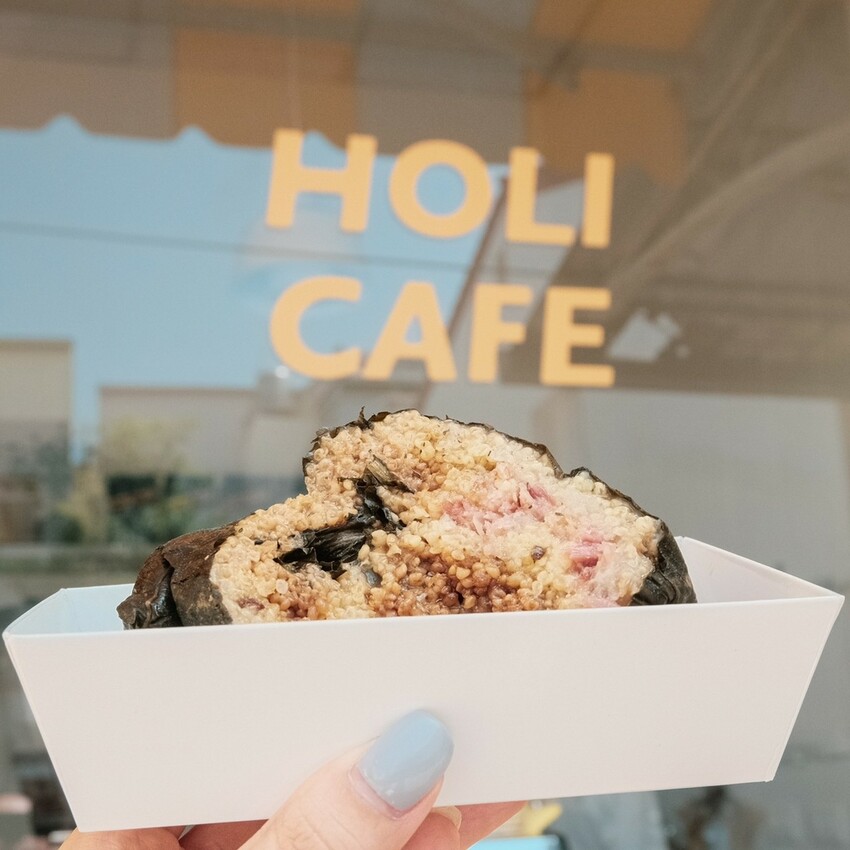 【台南 中西區】耀眼黃色系外帶咖啡Holi Cafe 咖啡店居然也有小米阿粕