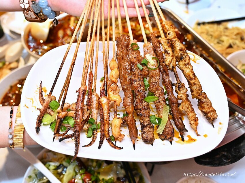 川渝香川菜料理|正宗重慶川菜,香辣烤魚、重慶香辣串串,還吃得到新鮮牛蛙料理