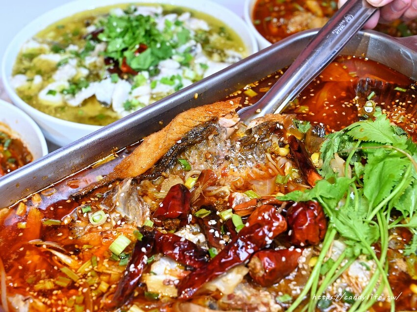 川渝香川菜料理|正宗重慶川菜,香辣烤魚、重慶香辣串串,還吃得到新鮮牛蛙料理