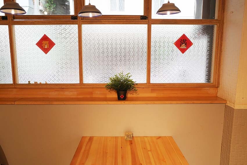 【永和美食】『寶哥酸辣麵』近樂華夜市/大推牛肉酸辣乾拌麵、酸辣醡醬麵/酸辣過癮好開胃/自家手工經典滷味