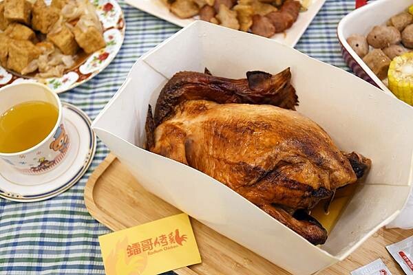 最需要天時地利人和的烤雞，在地人最不希望被分享出來的烤雞，一周只賣四天～一天還只有30隻雞的【鐳哥烤雞