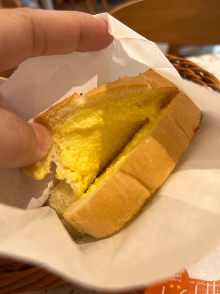 壹樓早餐縣府店,必吃脆皮蛋餅與炒泡麵,環境好餐點多樣!