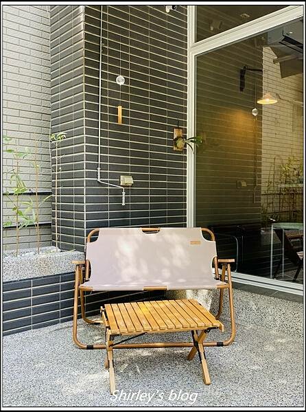 捷運士林站 ‧ Chuan Chuan Coffee 捲捲(