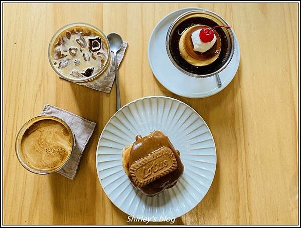 捷運士林站 ‧ Chuan Chuan Coffee 捲捲(