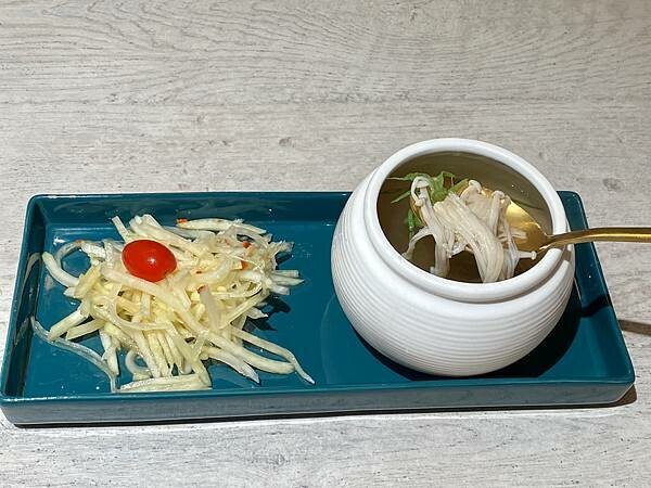 【美食】中山站｜CocoBrother椰兄PLUS店｜一個人