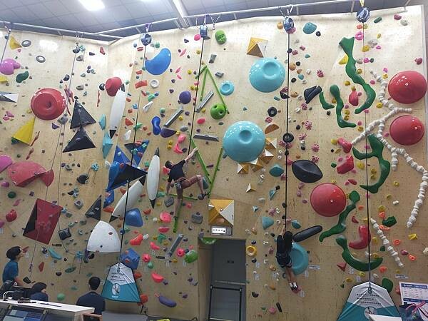 新北新店裕隆城~誠品生活館瘋一鍋B1樓~