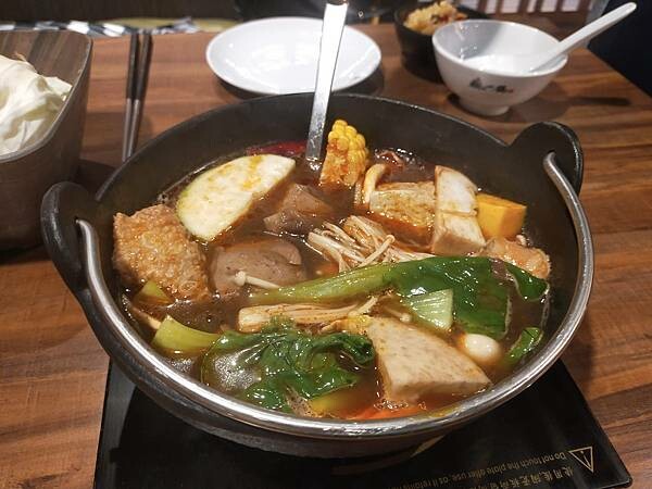 新北新店裕隆城~誠品生活館瘋一鍋B1樓~