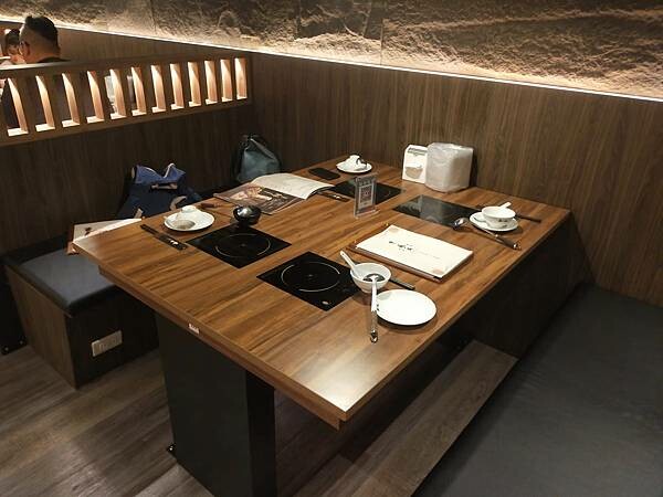 新北新店裕隆城~誠品生活館瘋一鍋B1樓~