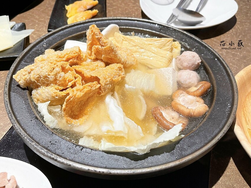 論石間鍋物 台中國美店，台中美術館火鍋吃到飽只要310元起，近30款鮮蔬 鍋料 飲品 冰淇淋無限供應 - Cyndi love’s 享食天堂