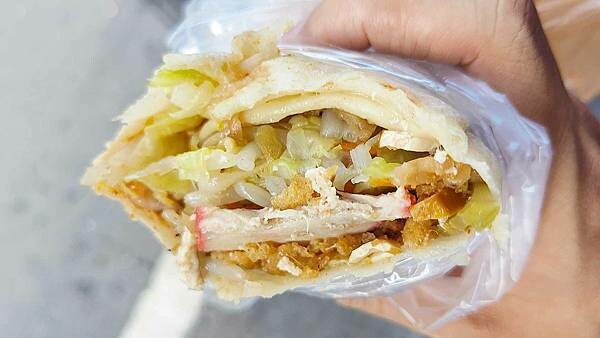 楊媽媽潤餅捲｜無時無刻都要排隊的爆人氣潤餅捲