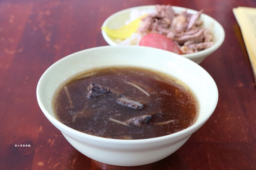 西螺鴨膳師 當歸鴨肉麵線‧鄰近左營高鐵,鴨肉皮嫩,當歸濃郁好入口 - 敦 小 蓮の食旅錄